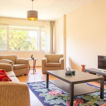 Lovely Flat Near Public Transportation In Измир Екстериор снимка