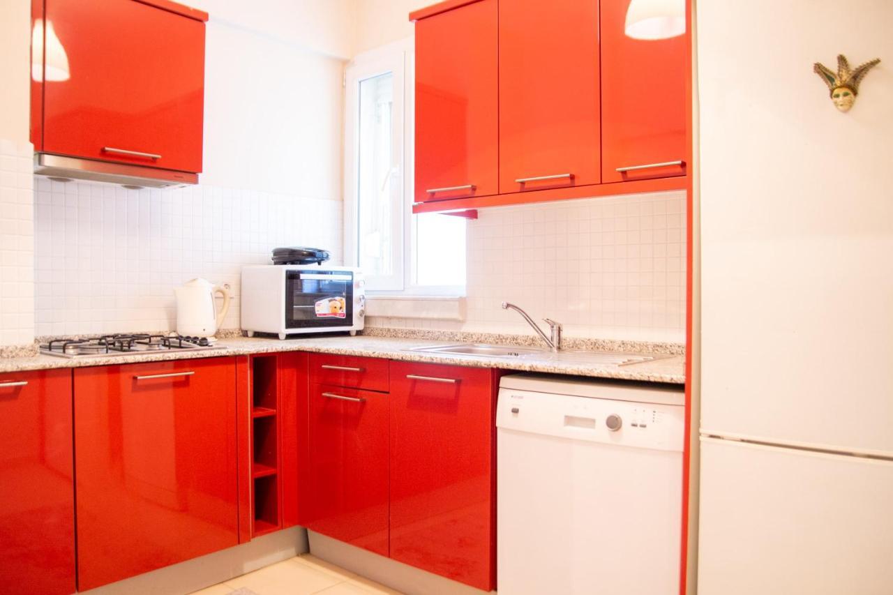 Lovely Flat Near Public Transportation In Измир Екстериор снимка