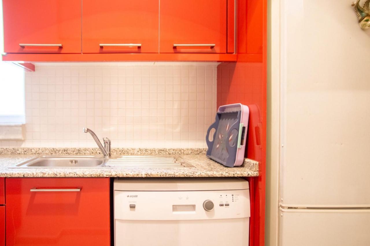 Lovely Flat Near Public Transportation In Измир Екстериор снимка
