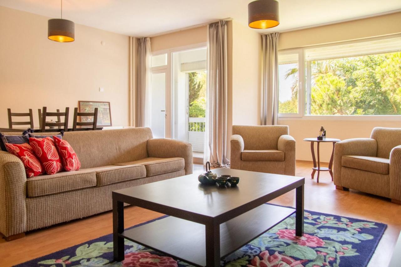 Lovely Flat Near Public Transportation In Измир Екстериор снимка